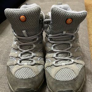 Merrell Dusty Blue Waterproof Hiking Boots Size 10 vibram soles